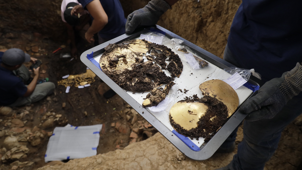 1,200-year-old lord's tomb laden with gold unearthed in Panama | Live  Science