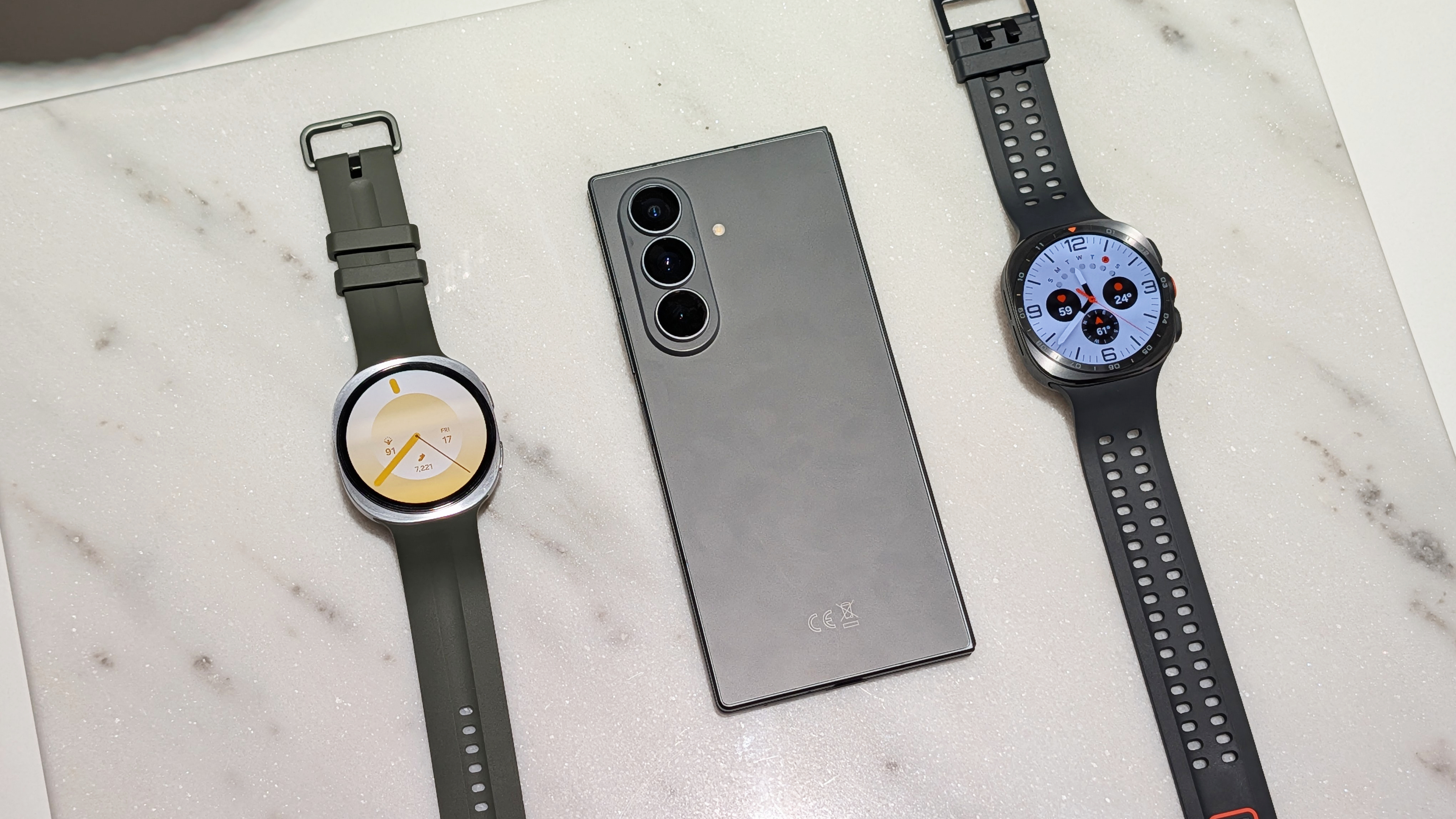 Samsung Galaxy Watch Ultra 2 and Watch 9