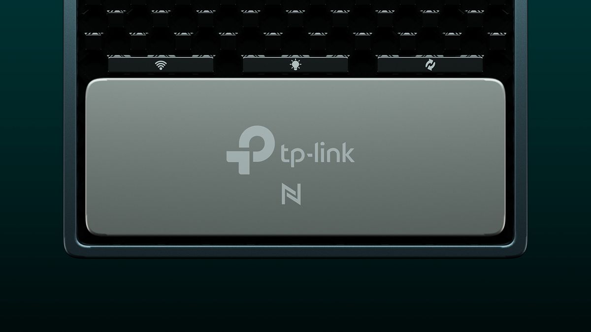 TP-Link Archer 8 Ultra showing logo and buttons