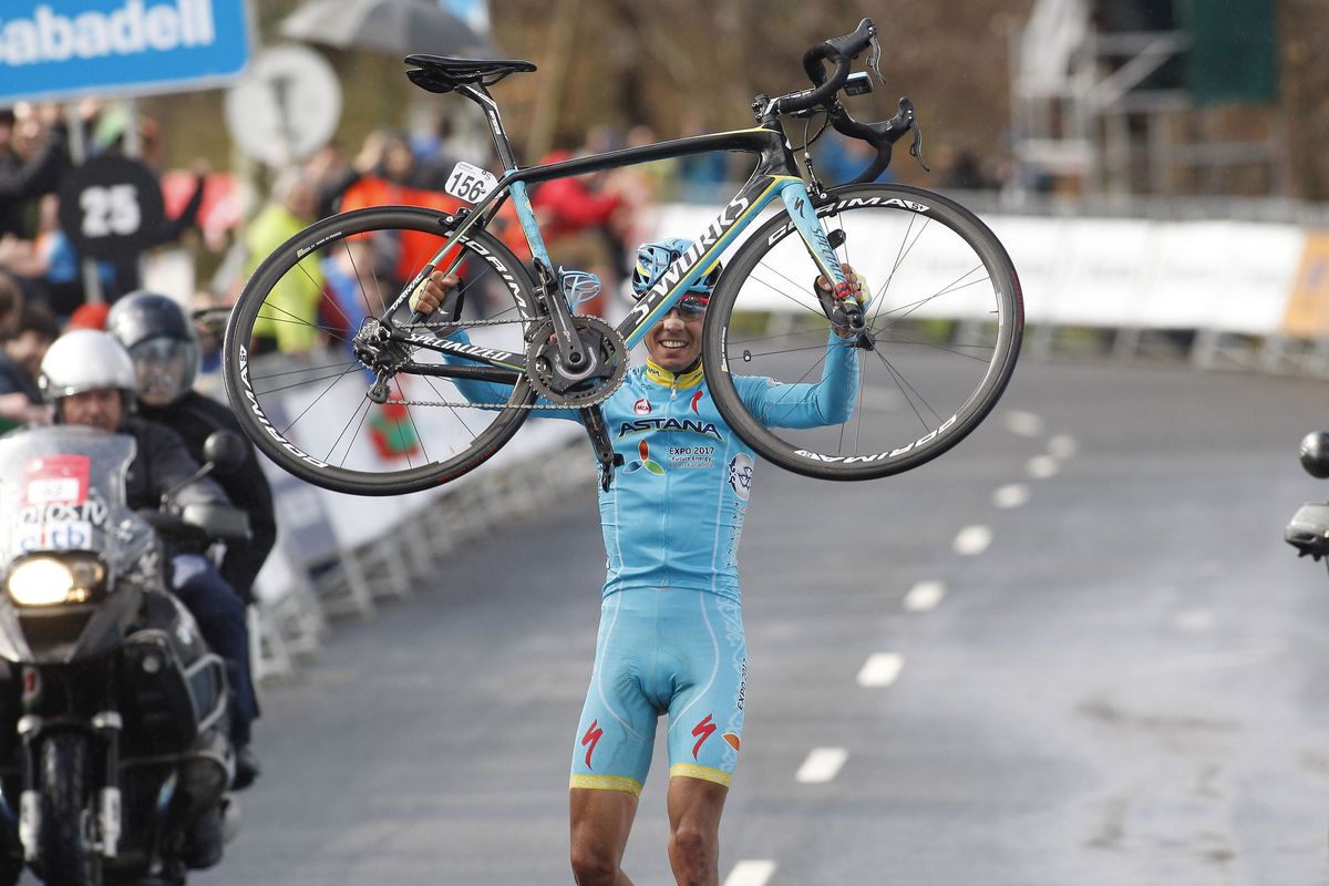 Diego Rosa (Astana) stops to celebrate his stage win