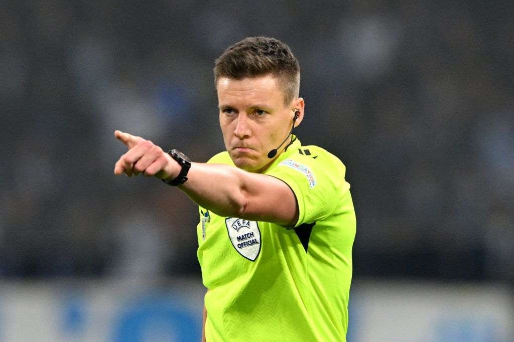 Referee Daniel Siebert gestures during the UEFA Europa League 2023/24 Semi-Final first leg match between Olympique de Marseille and Atalanta BC at Stade de Marseille on May 02, 2024 in Marseille, France. (Photo by Chris Ricco/Getty Images)