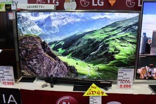 LG 75UJ675 UHD TV
