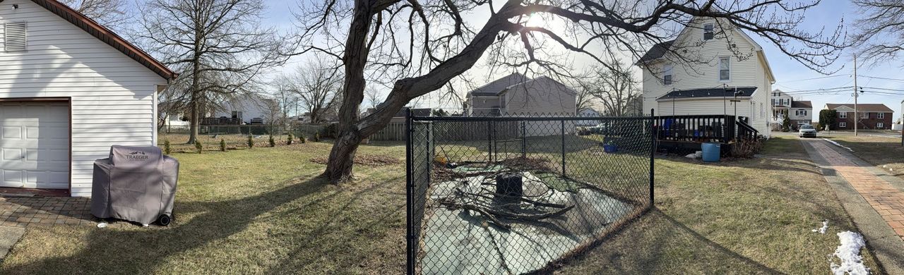 Apple iPhone 16 Pro Max panorama sample.