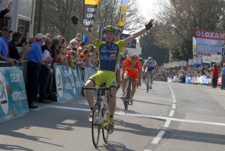 Florian Vachot (Bretagne-Schuller) wins the Tour du Finist&egrave;re