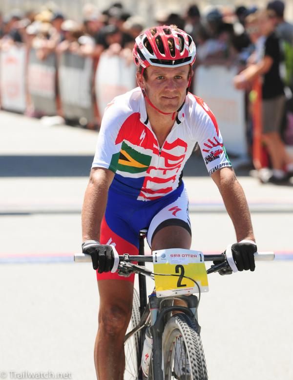 Burry Stander (Specialized) rolling across the line well behind the leaders