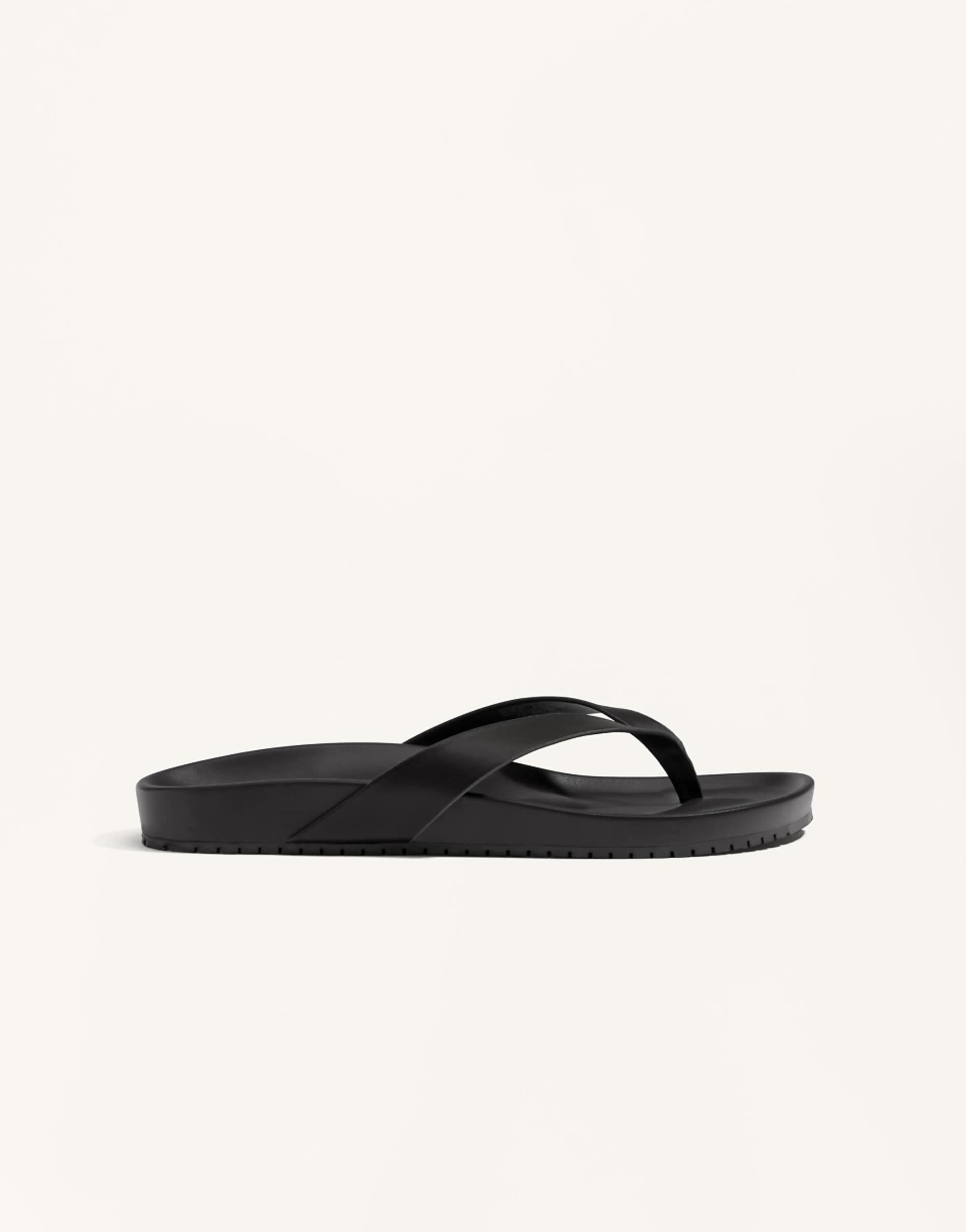 Oysho Strappy Flat Sandal in Black