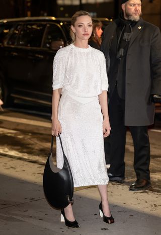 Amanda Seyfried at Tory Burch F/W 25 runway show