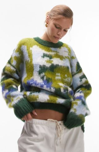 Oversize Fuzzy Crewneck Sweater