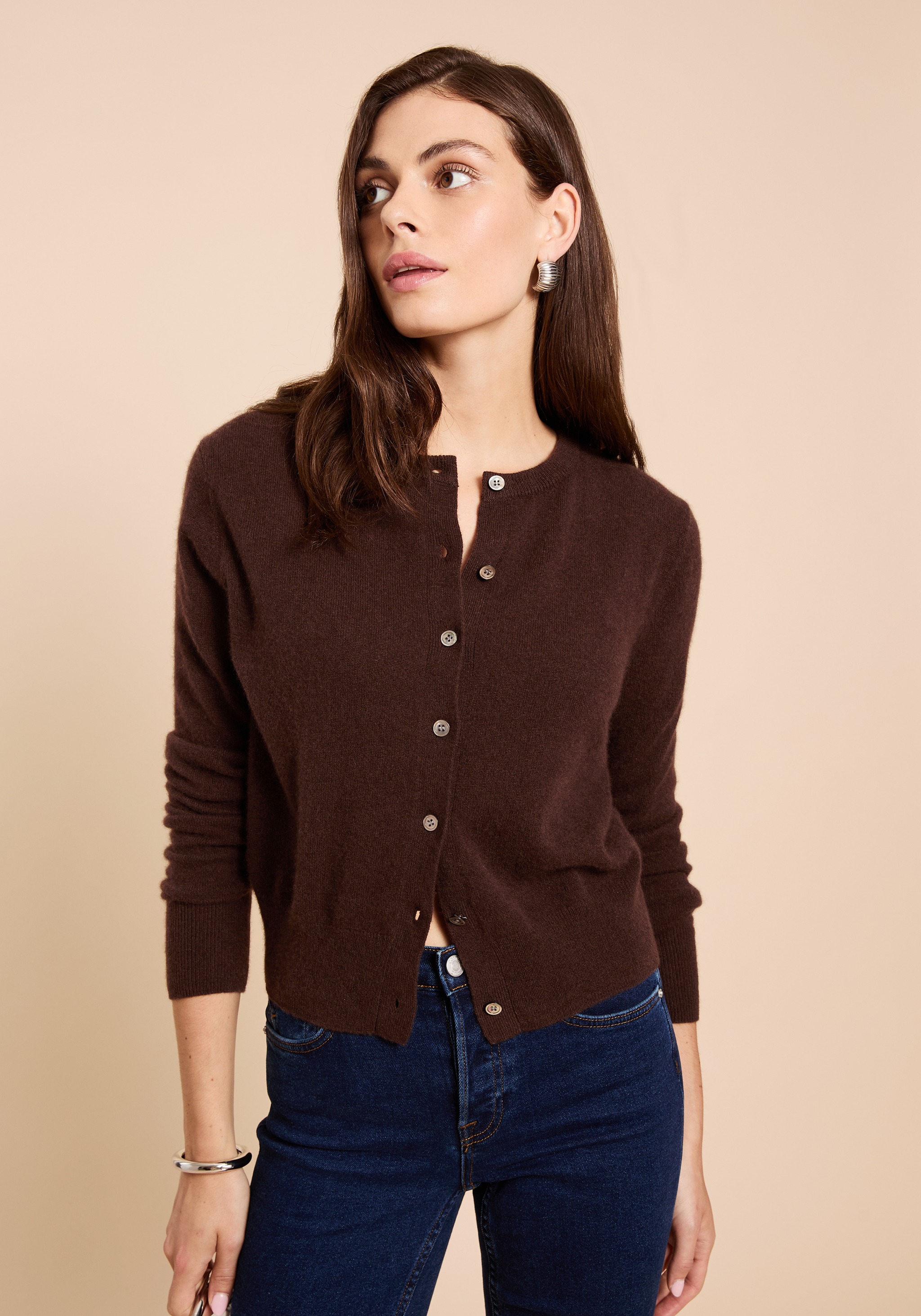 L3uiqaMFrWoqMMDKdr9d5g 48 الوافدين من Ssense ، المدرب ، J.Crew والمزيد