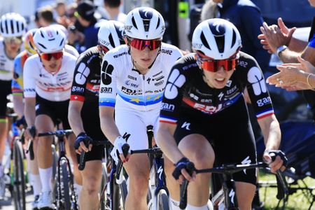 Juliette Labous leads Demi Vollering at the front of the peloton during Tour of Flanders 2026