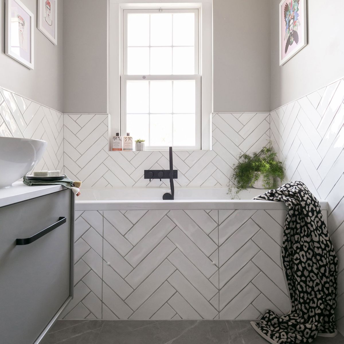 33 small bathroom ideas to make a style statement