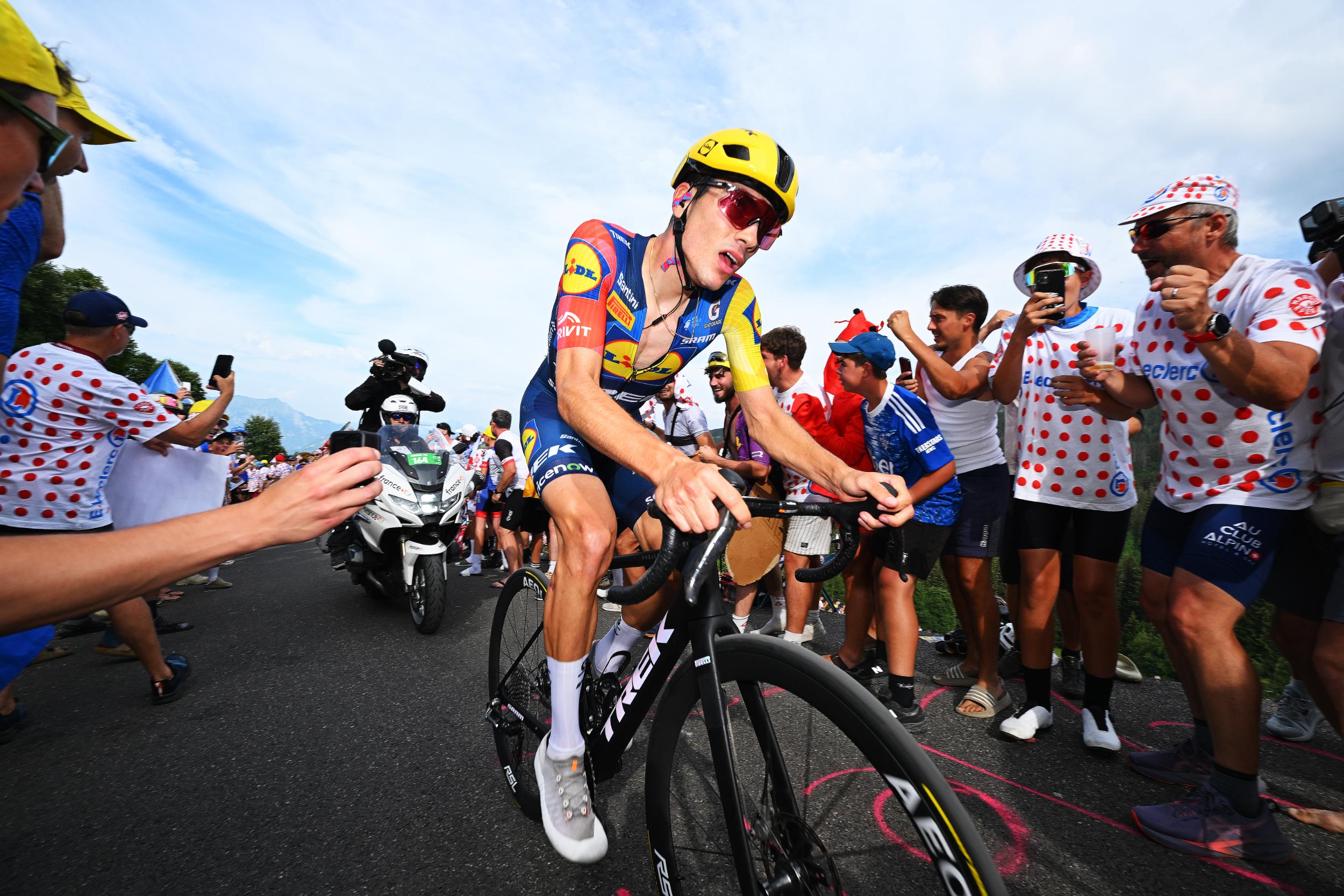 'Juan had a hard time' – After tough mountain stage, Lidl-Trek hope Juan Ayuso can turn GC campaign around in Tour de France third week
