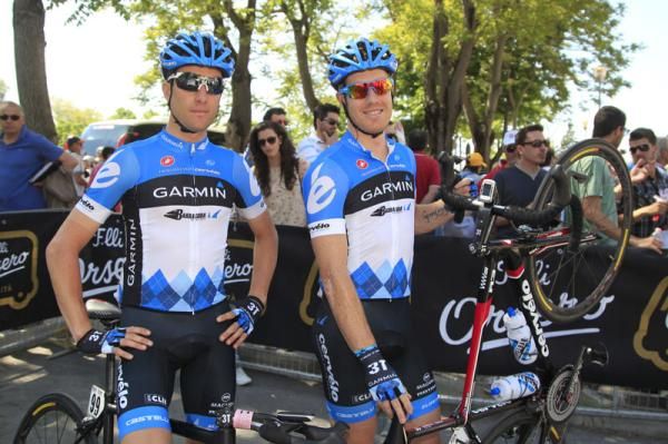 Christian Vande Velde and Tyler Farrar at the start of the race