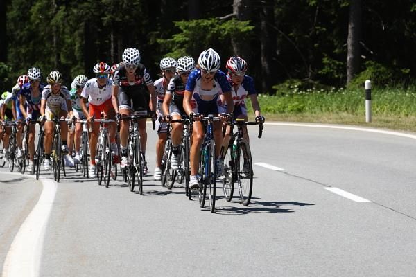 Teams from all the general classification contenders were in the first group.