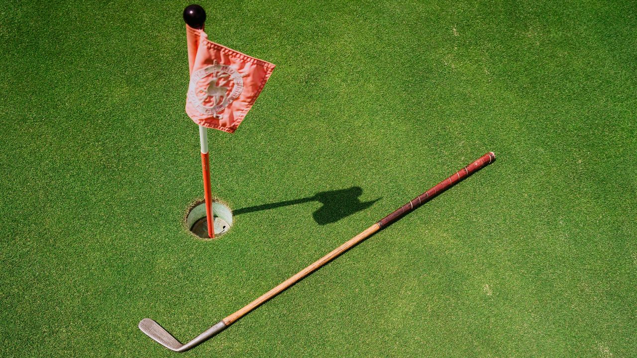 The putter JH Taylor used to win his fifth Open gifted to Royal Mid-Surrey Golf Club