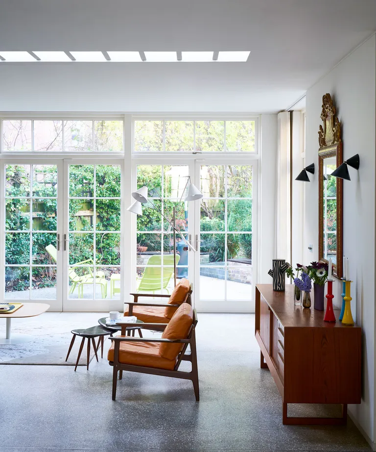 Mid-century modern living room ideas with wooden furniture