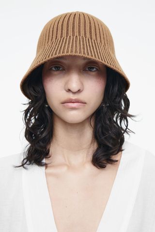 Ribbed-Knit Bucket Hat