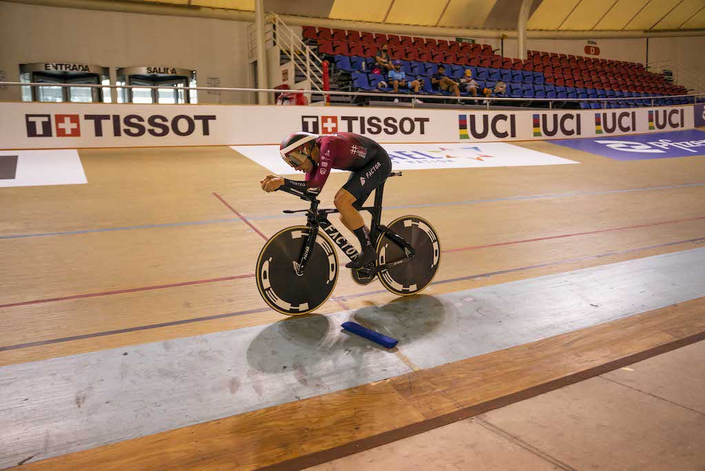 Alex Dowsett in Aquascalientes, Mexico during his UCI Hour Record attempt