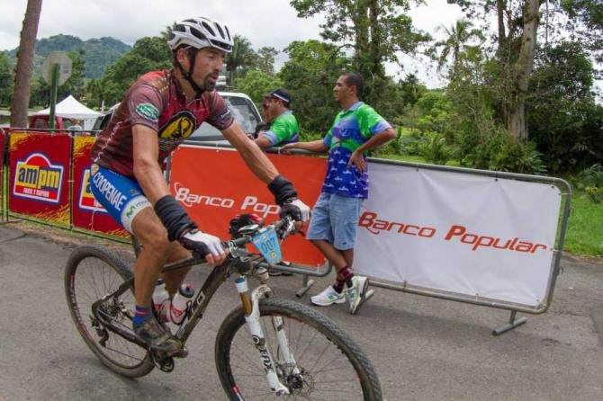 La Ruta race leader Marconi Duran (Coopenae-Movistar-Economy)