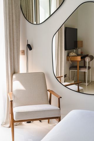Hôtel de la Plage bedroom chair