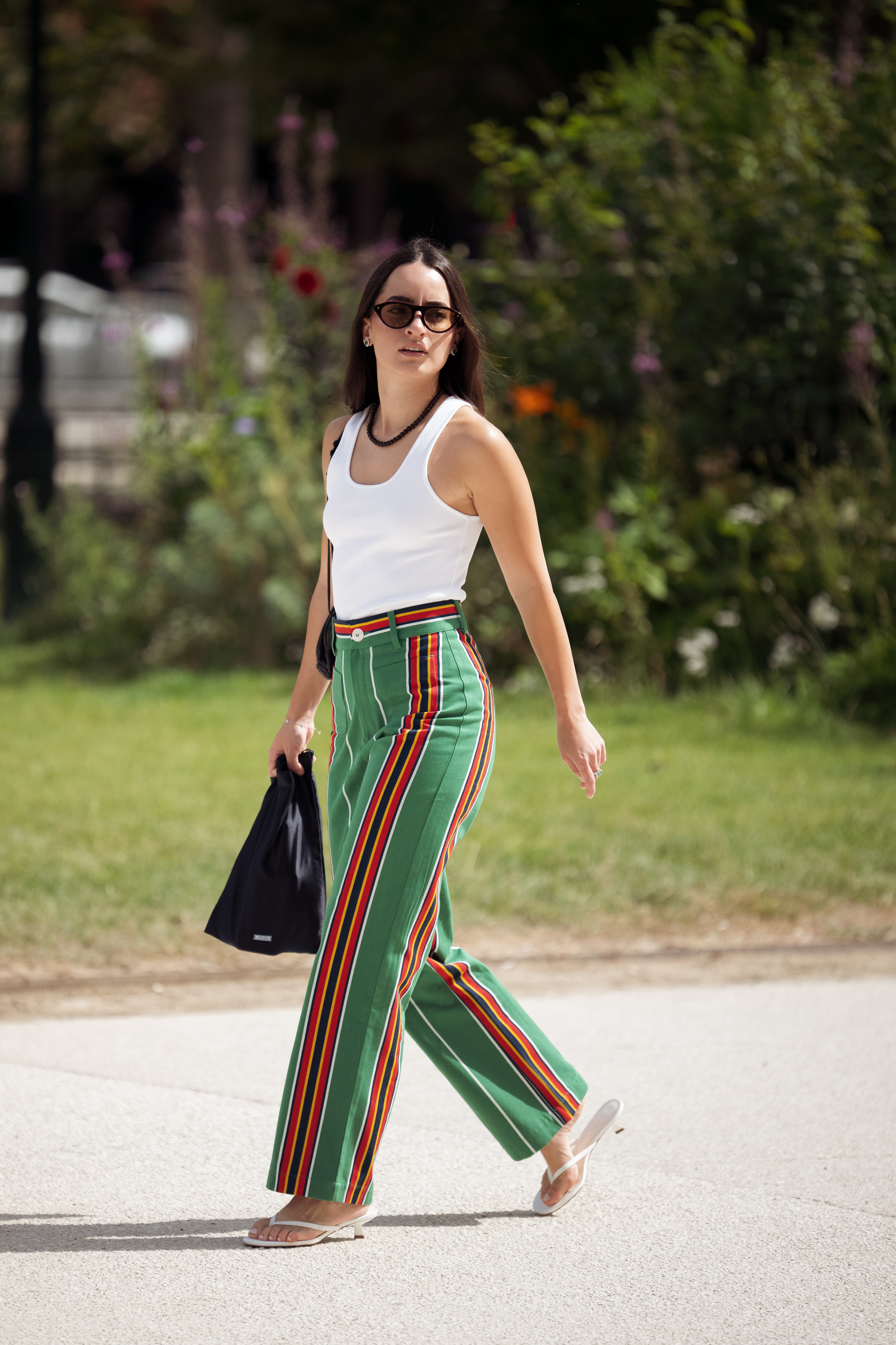 Flip flop heel outfit