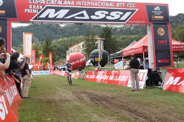 Inaki Lejarreta Errasti (Orbea) has time to celebrate his victory