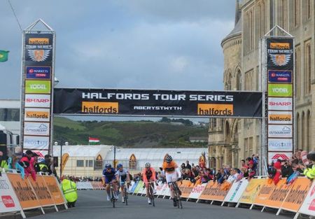 Ed Clancy takes the win