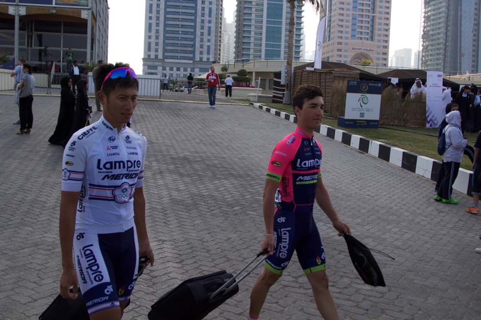 Lampre-Merida arrive for the start