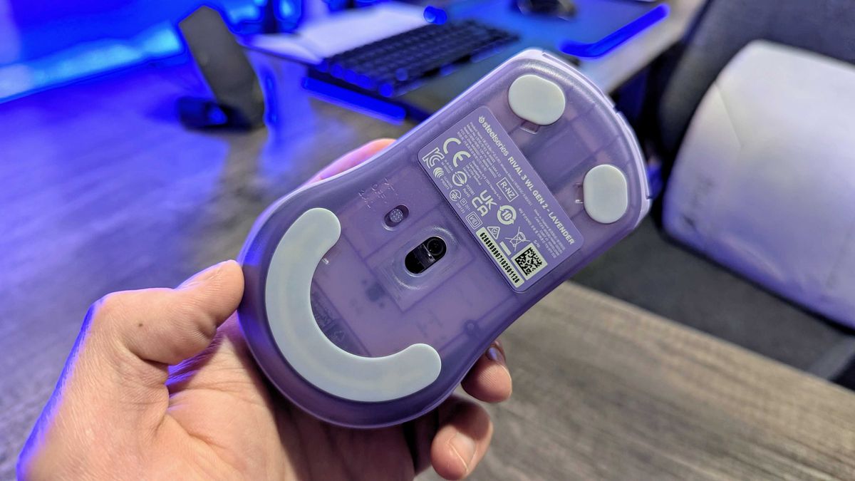 Image of the SteelSeries Rival 3 (Gen 2) Wireless gaming mouse.