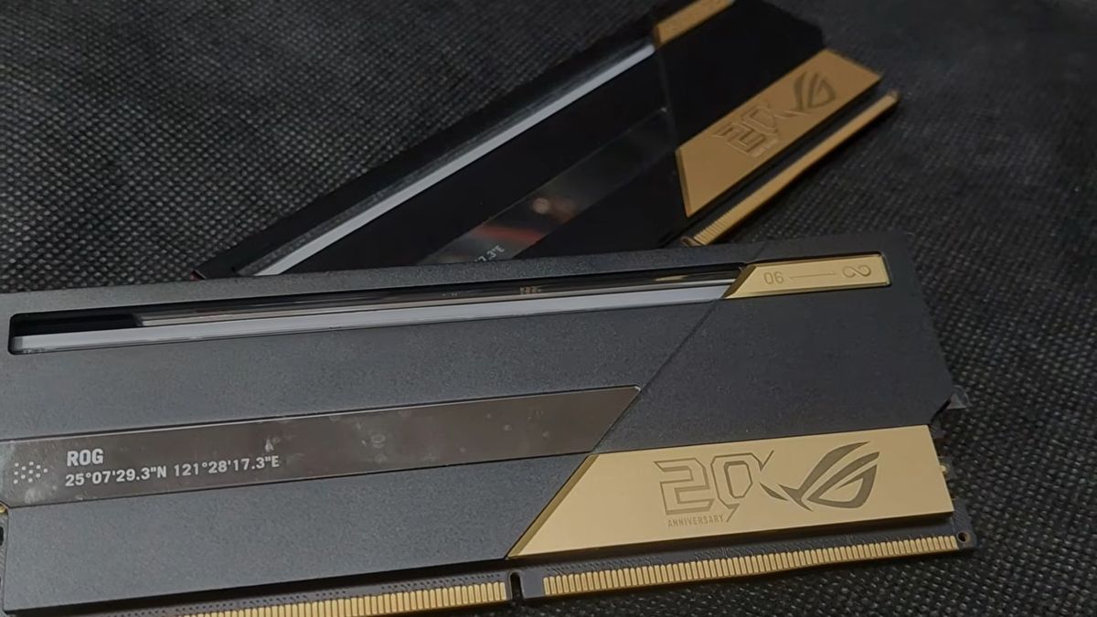 Two sticks of Asus ROG Edition 20 RAM shown in a YouTube video from an Asus in-house tester