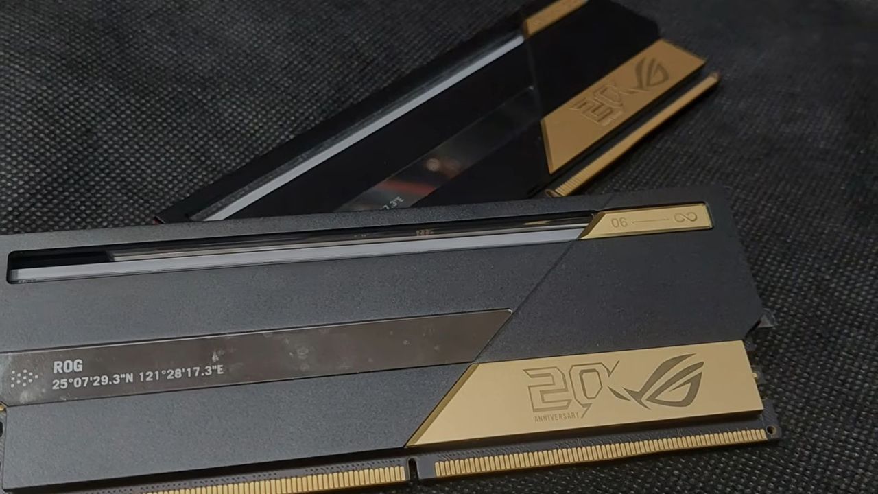 Two sticks of Asus ROG Edition 20 RAM shown in a YouTube video from an Asus in-house tester