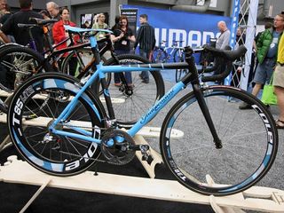 Do you want one? Because we want one. Behold Independent Fabrications' Factory Lightweight titanium and carbon road bike.