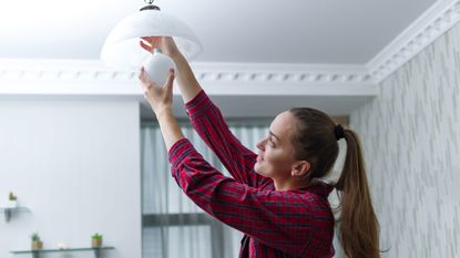 How to change a lightbulb