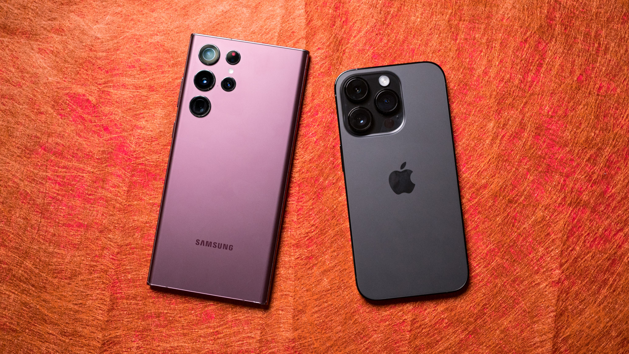 Samsung Galaxy S22 Ultra vs Apple iPhone 14 Pro