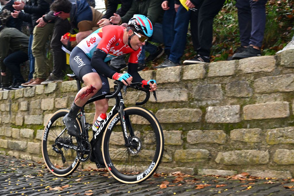 Arnaud De Lie blasts up the Muur van Geraardsbergen on the way to second place at Omloop Het Nieuwsblad