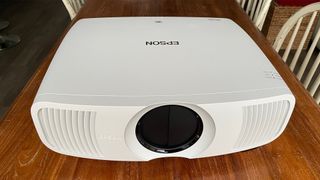 Home cinema projector: Epson EH-LS11000W