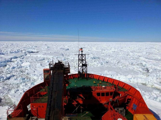 Australian icebreaker Aurora australis