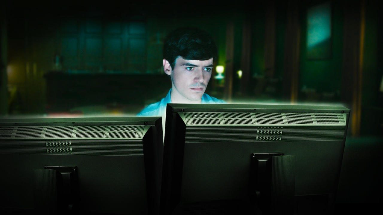 Still from The Playlist