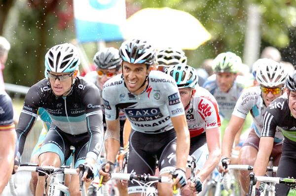 Alberto Contador (Saxo Bank Sungard) had a mechanical late in the stage but managed to chase back and ride near the front for the stage finish.