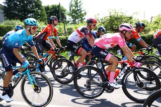 Peloton rolls along during stage 11 of the Giro 2022