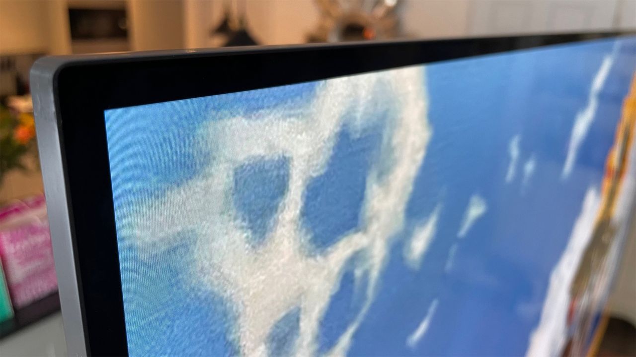 8K OLED TV: LG OLED77Z3