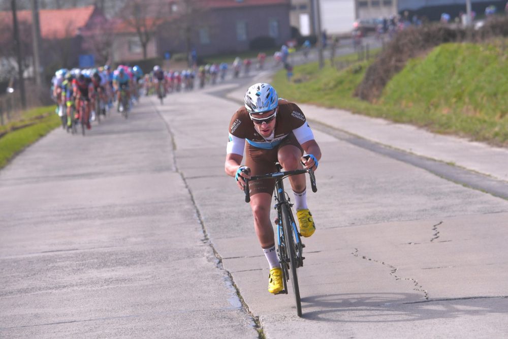 Attacks came on the concrete roads of Flanders but the race ended in a sprint
