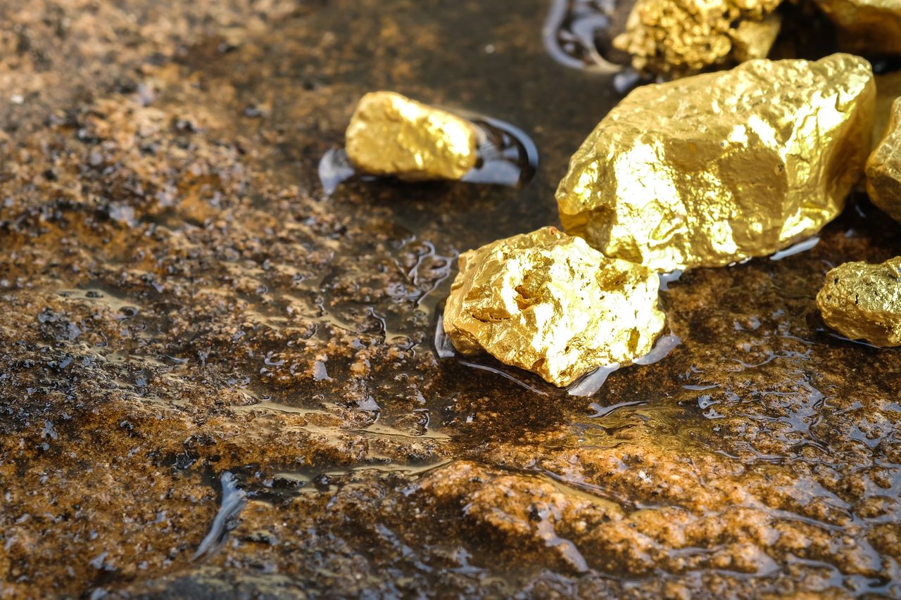 Can mining stocks deliver golden gains?