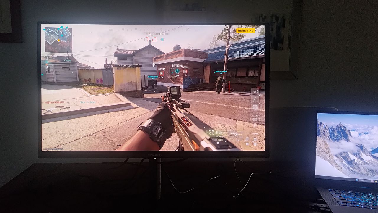 Showing the Gigabyte GO27Q24A playing an esports game