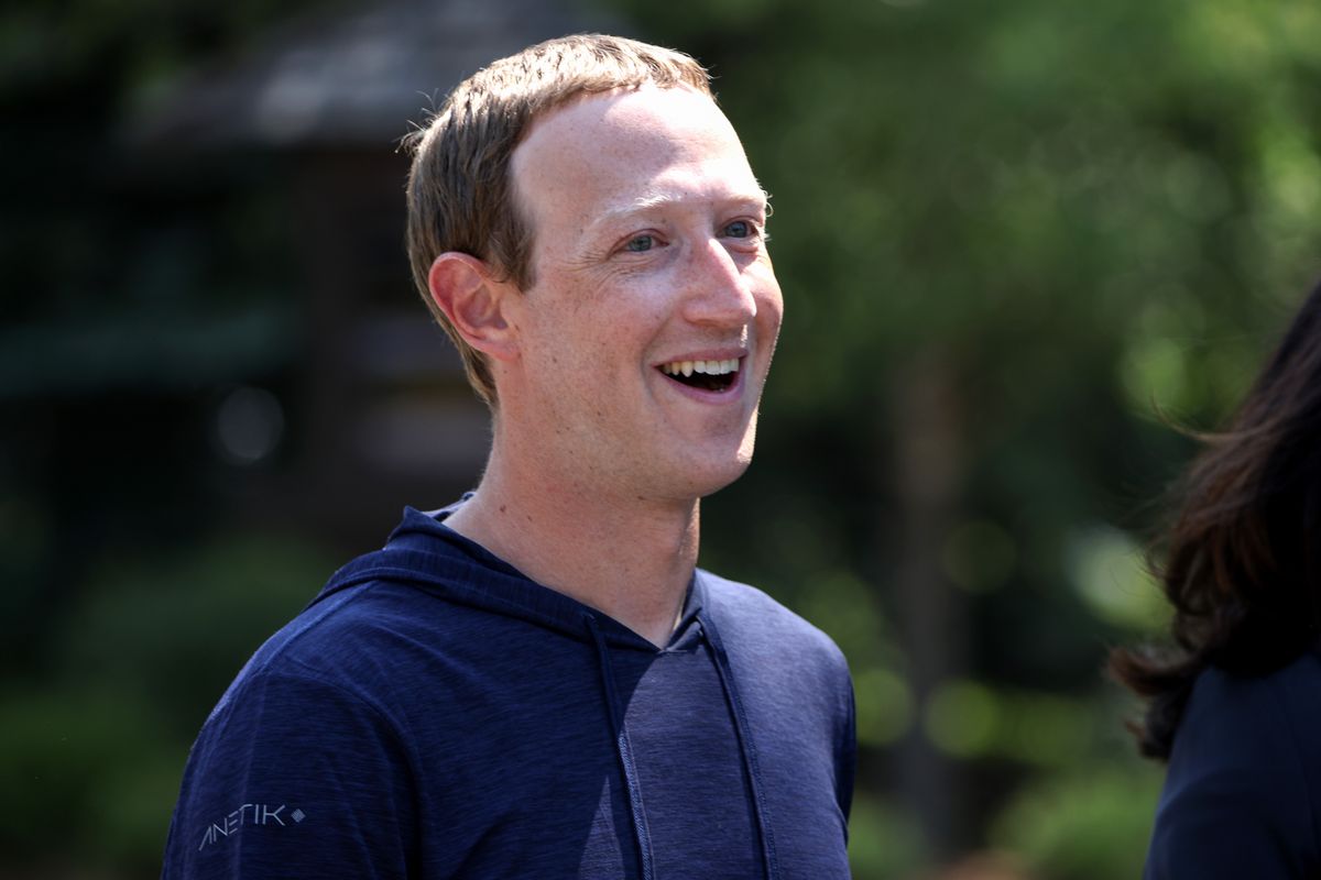 Meta CEO Mark Zuckerberg walks to lunch following a session at the Allen &amp; Company Sun Valley Conference on July 08, 2021