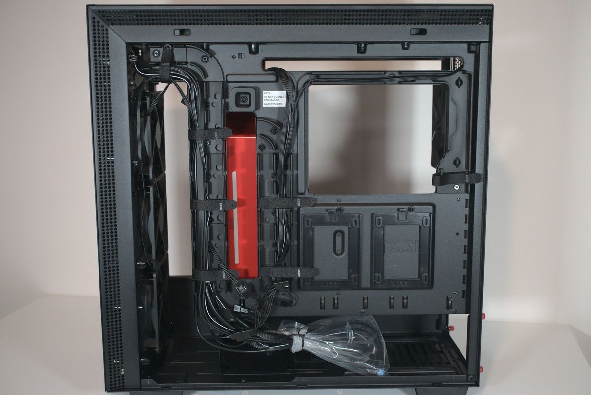 NZXT H710i Cyberpunk