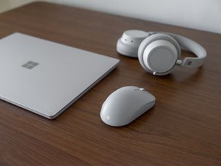 Surface Bluetooth Ergonomic Mouse