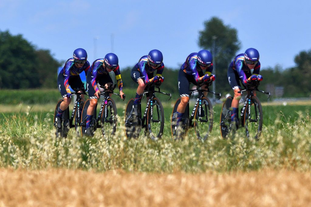 CUNEO ITALY JULY 02 Alena Amialiusik of Belarus Hannah Barnes of United Kingdom Elise Chabbey of Switzerland Tiffany Cromwell of Australia Alexis Ryan of United States Mikayla Harvey of New Zealand and Canyon SRAM Racing Team during the 32nd Giro dItalia Internazionale Femminile 2021 Stage 1 a 267 Team Time Trial stage from Fossano to Cuneo 540m TTT GiroDonne UCIWWT on July 02 2021 in Cuneo Italy Photo by Luc ClaessenGetty Images