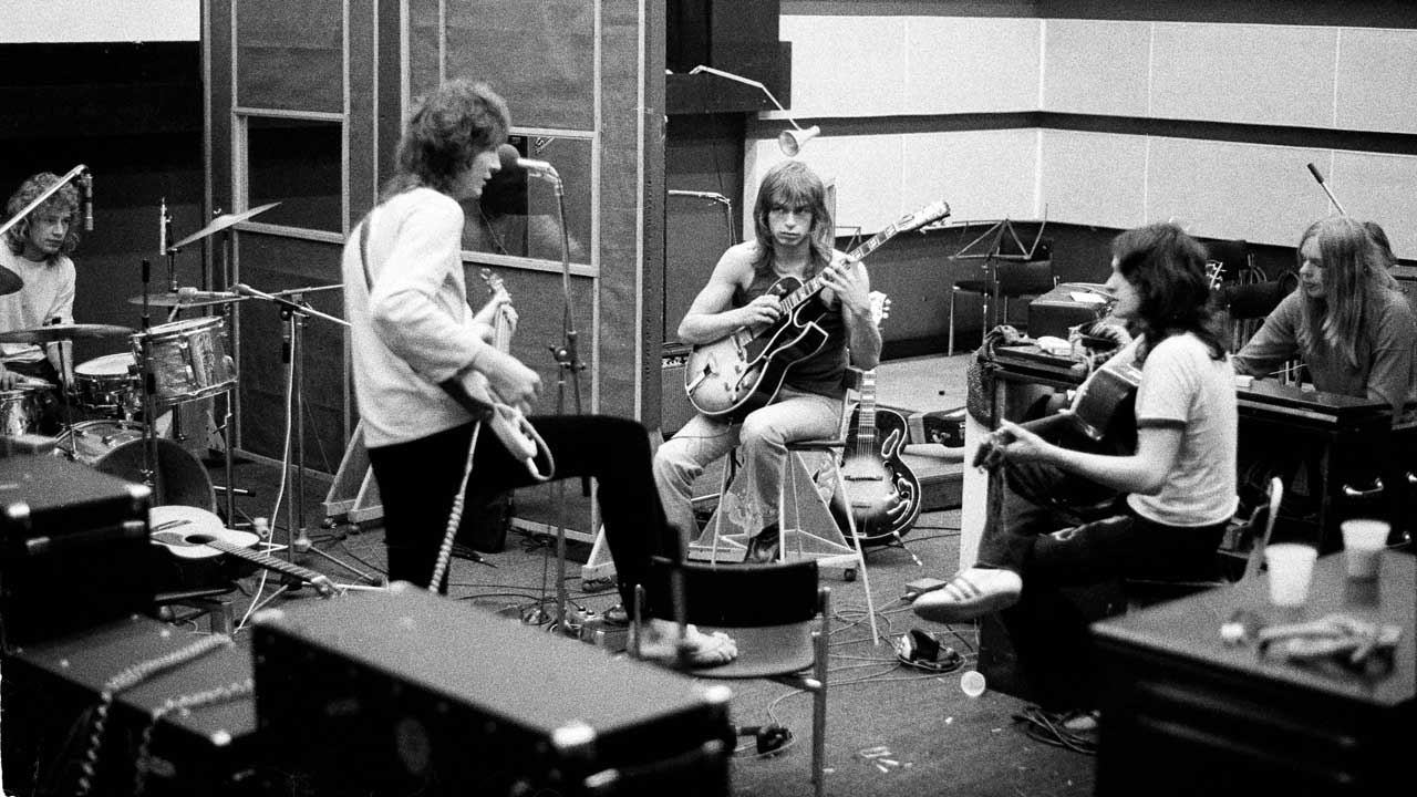 Yes in the recording studio, 1971 