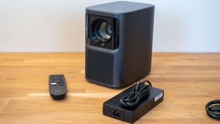 Emotn N1 – Best portable projector 2023 [EN] 